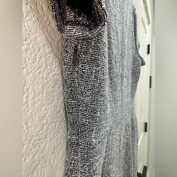 Banana Republic Navy Tweed V-Neck Sheath Dress - Picture 3 of 5